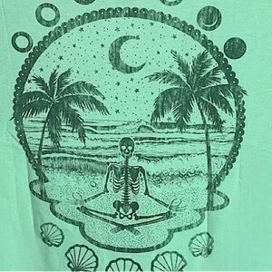 TORRID‎ Skeleton “Serene Dreamer” Classic Fit Crew Neck Tee NWT